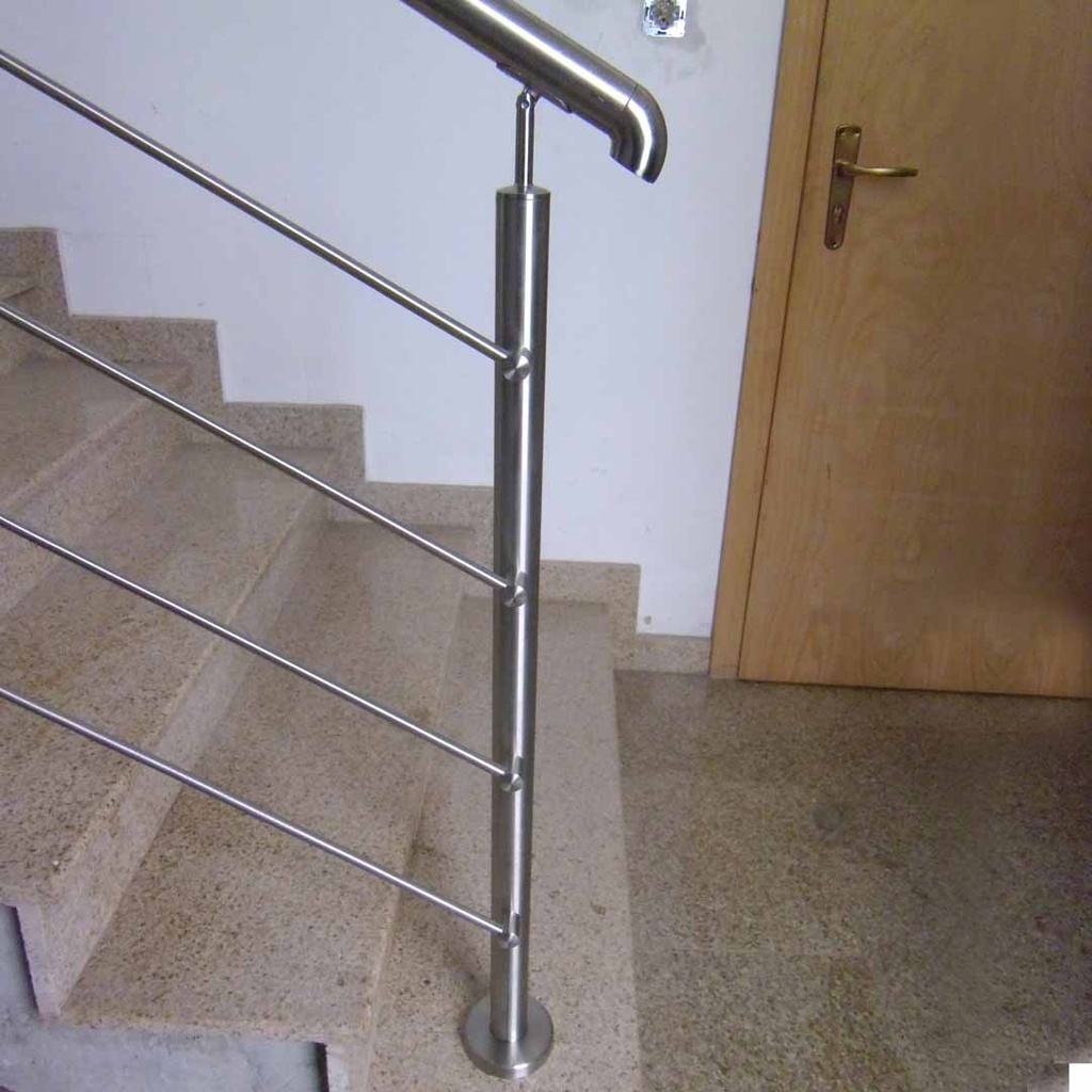 Колонка Ø42,4*2мм. - 100 см. с 4 бр. дър 2